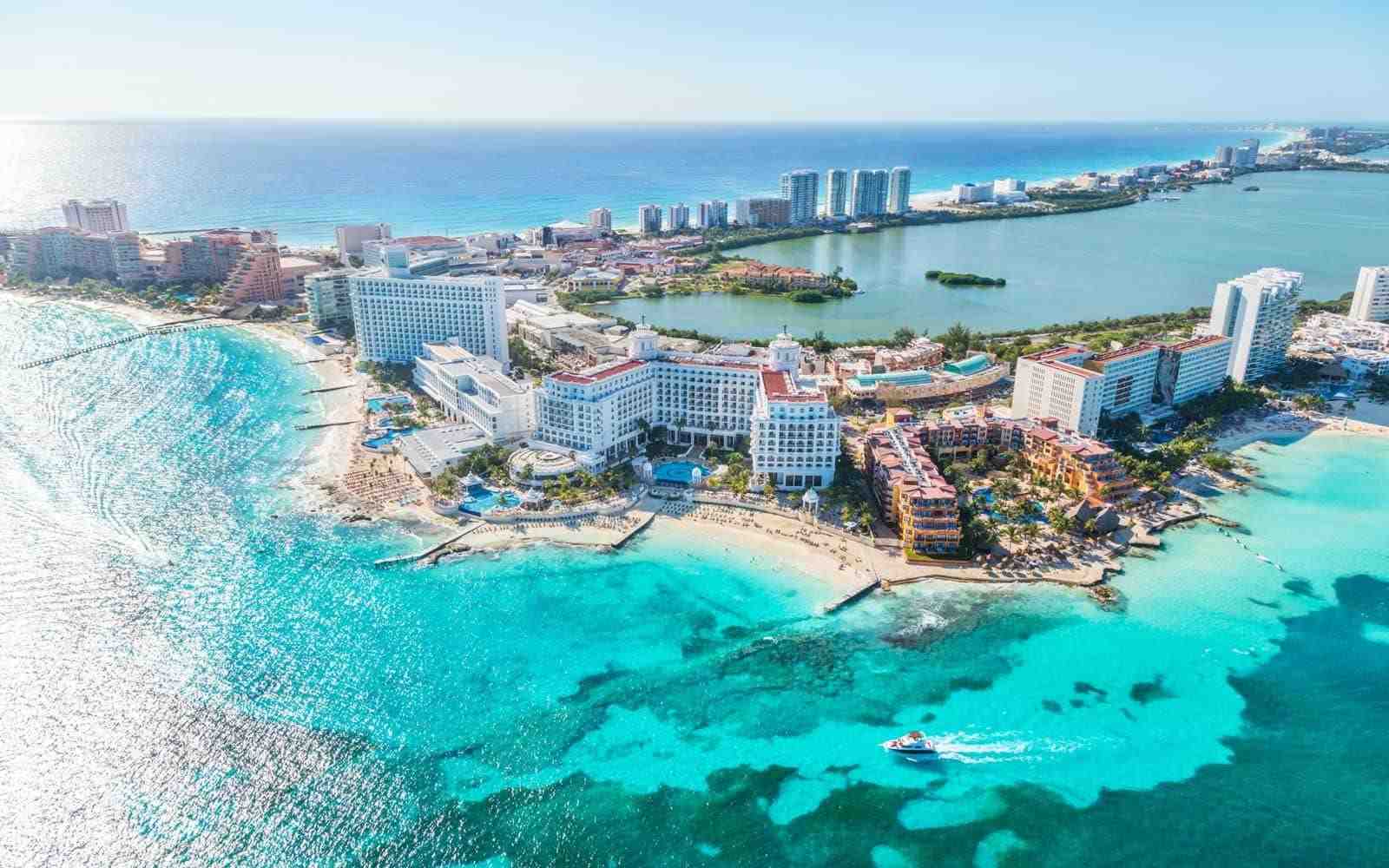 ¿Qué es lo más barato que encontrare un vuelo a Cancun?