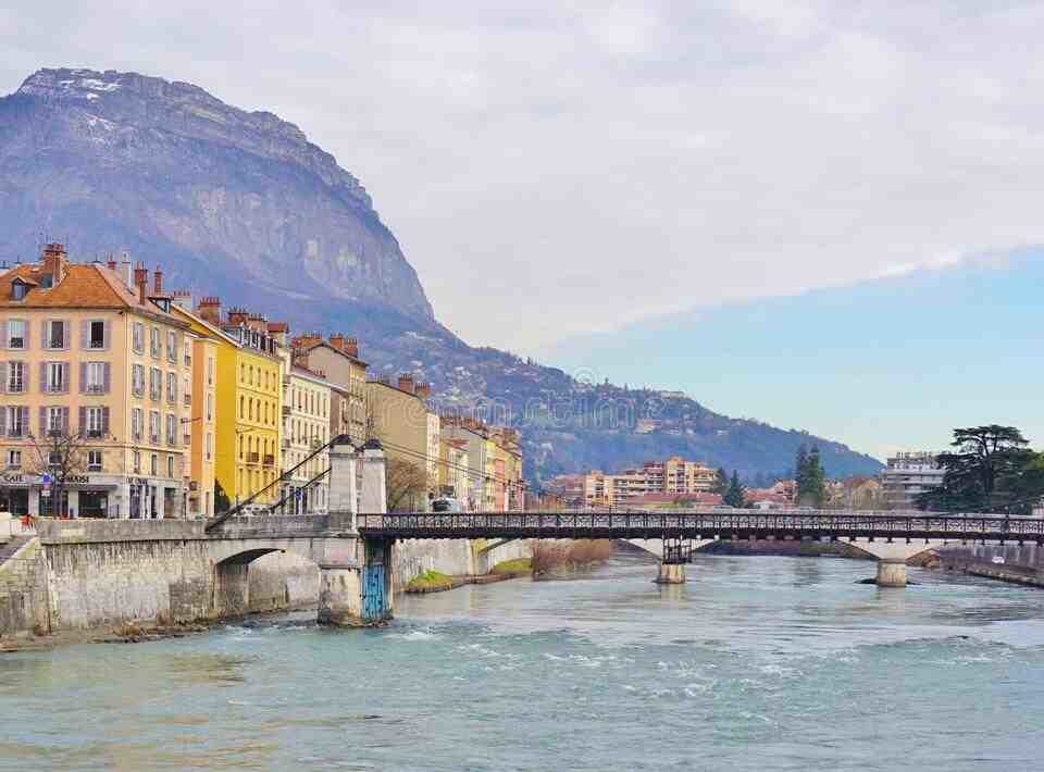 Quelle est la capitale de Grenoble ?